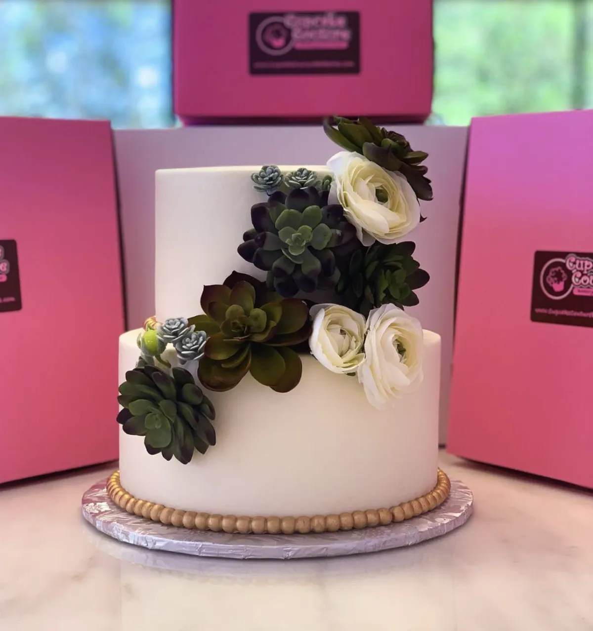 Custom cake by Hula Honey Bakery